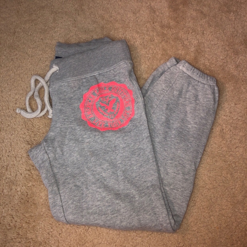 AMERICAN EAGLE grey sweatpants!